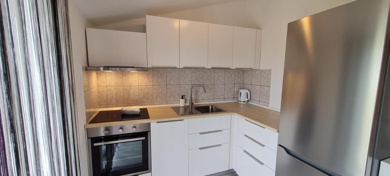 Apartmani Elena Малинска Стая снимка